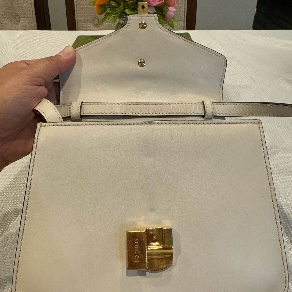 Authentic Gucci Sylvie small bag - Picture 11 of 16